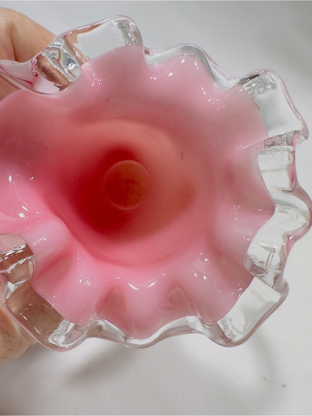 Vintage 1940's Fenton White Pink Ruffled Edge Beaded Melon Glass Pitcher Attache - Picture 7 of 12